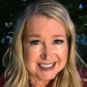 Meet your Posher, Dawn